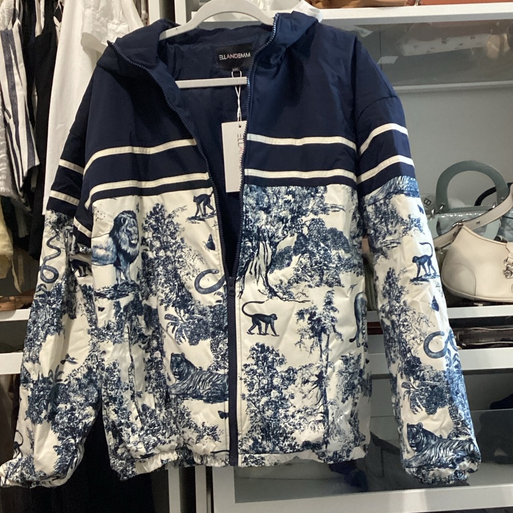 NWT Ellandemm Navy and White Women's Puffer Jacket